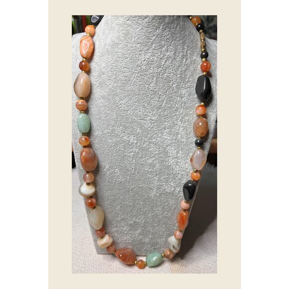 Vintage 60s–70s Beggar Bead Necklace – Natural Stone Mix – 22" Strand - Picture 4 of 5